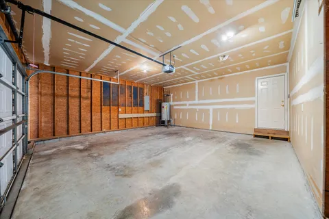 $365,000 | 1227 Highland Hills Drive, La Vergne, TN 37086