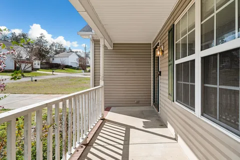 $365,000 | 1227 Highland Hills Drive, La Vergne, TN 37086