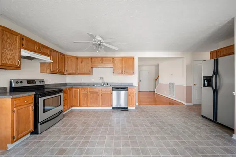 $365,000 | 1227 Highland Hills Drive, La Vergne, TN 37086