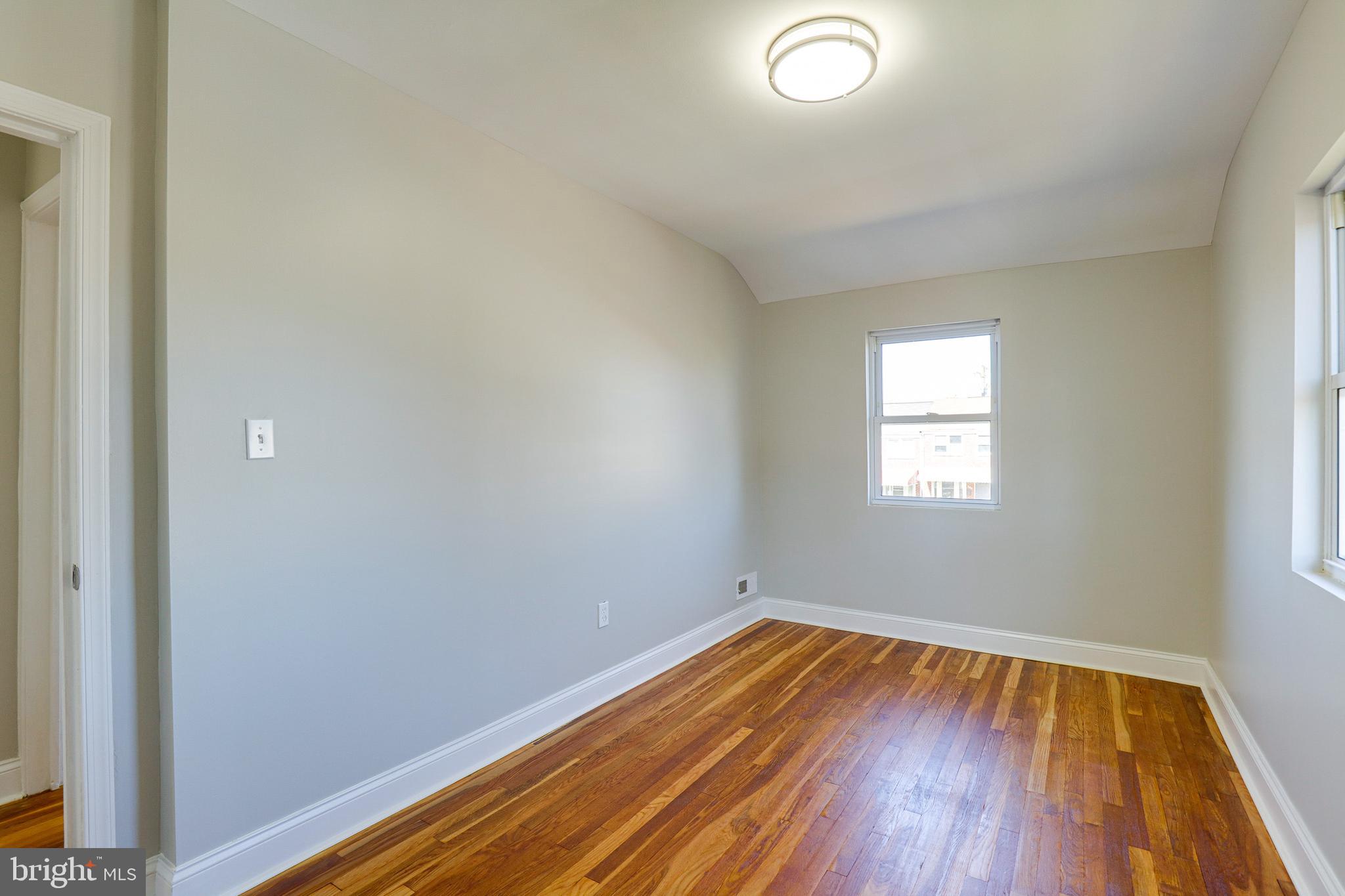 7919 Kavanagh Road Baltimore, MD 21222 - Photo 23 of 32