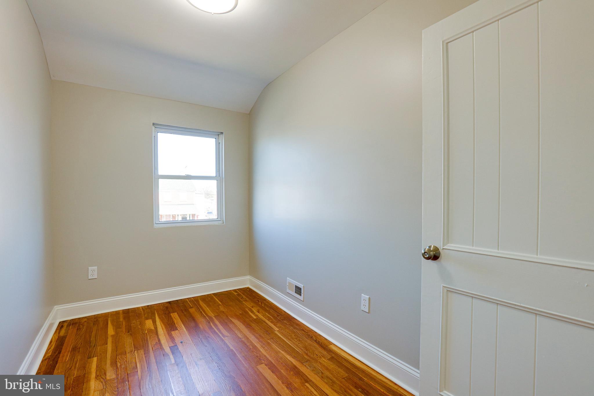7919 Kavanagh Road Baltimore, MD 21222 - Photo 24 of 32