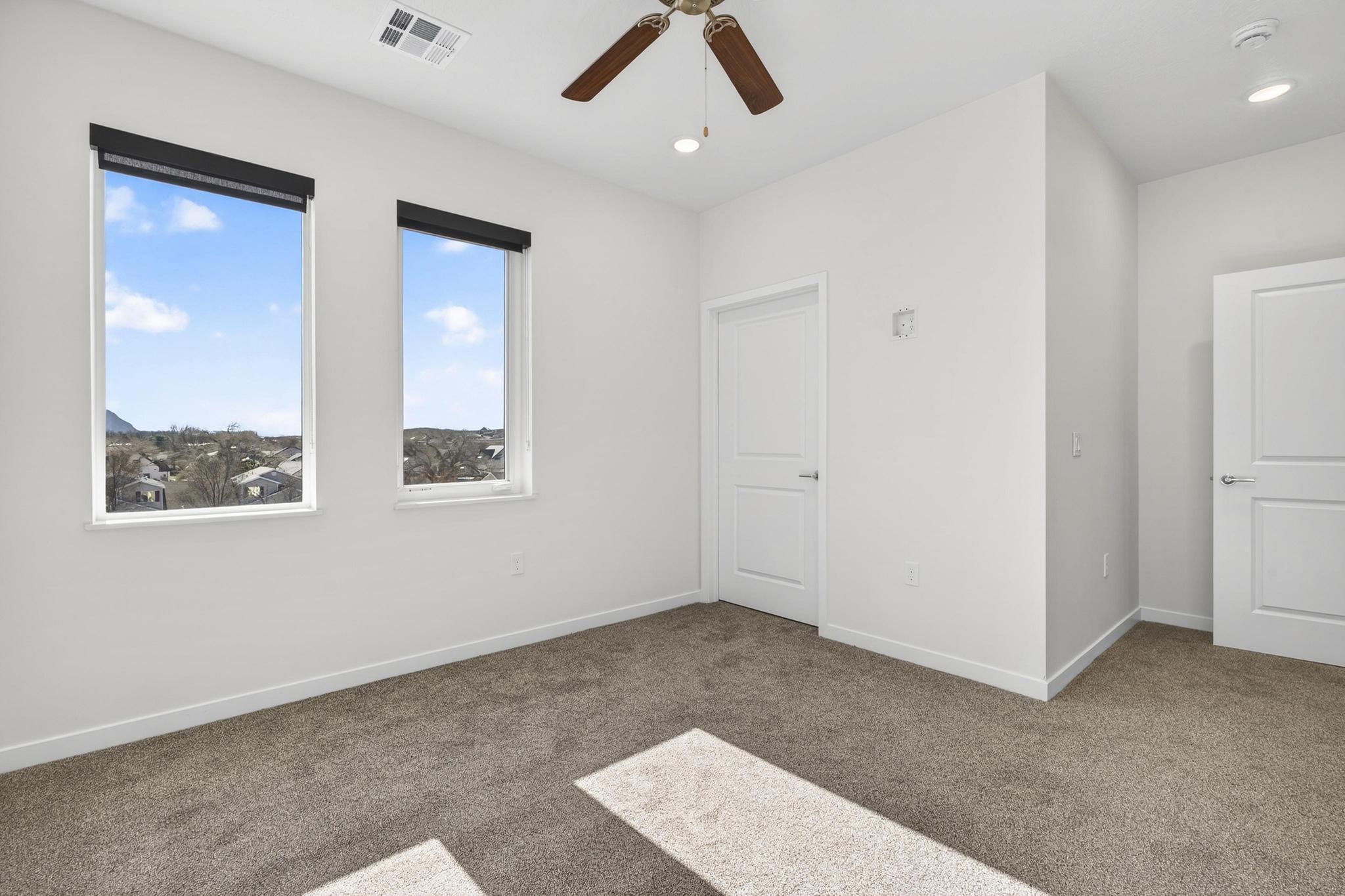 983 West State Street, Unit C203 Hurricane, UT 84737 - Photo 19 of 48 DSC09372