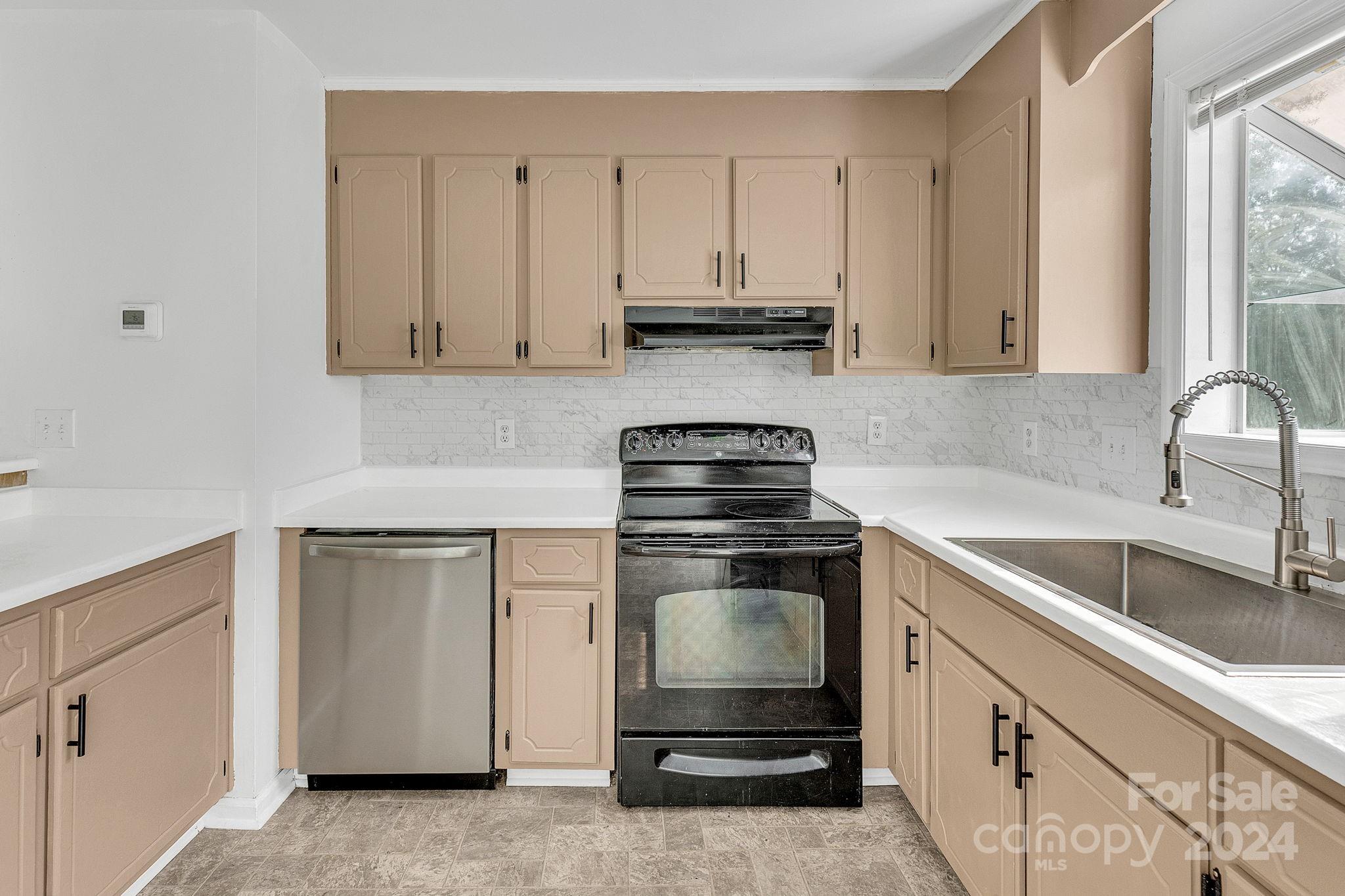 251 Abernathy Road, Unit 6 Inman, SC 29349 - Photo 9 of 33