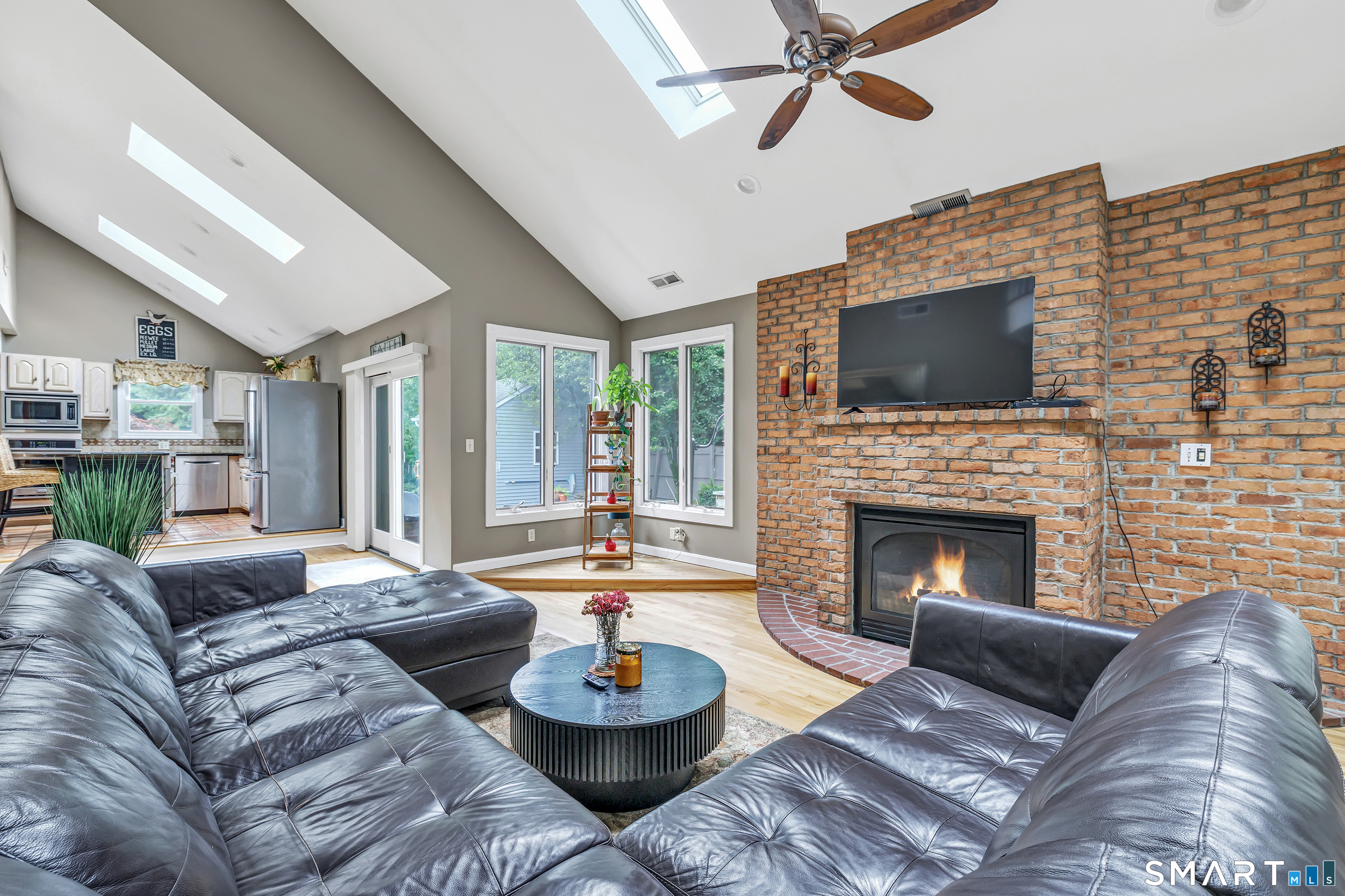 47 Sorghum Road Shelton, CT 06484 - Photo 9 of 40 Family Room