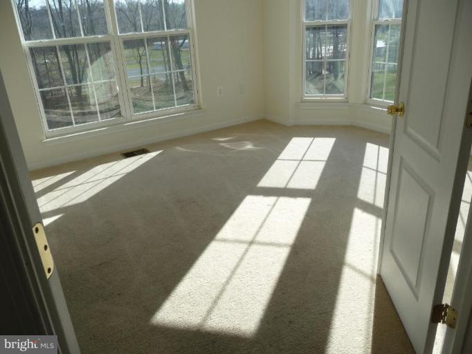 10104 Mike Road Fort Washington, MD 20744 - Photo 5 of 17 Den