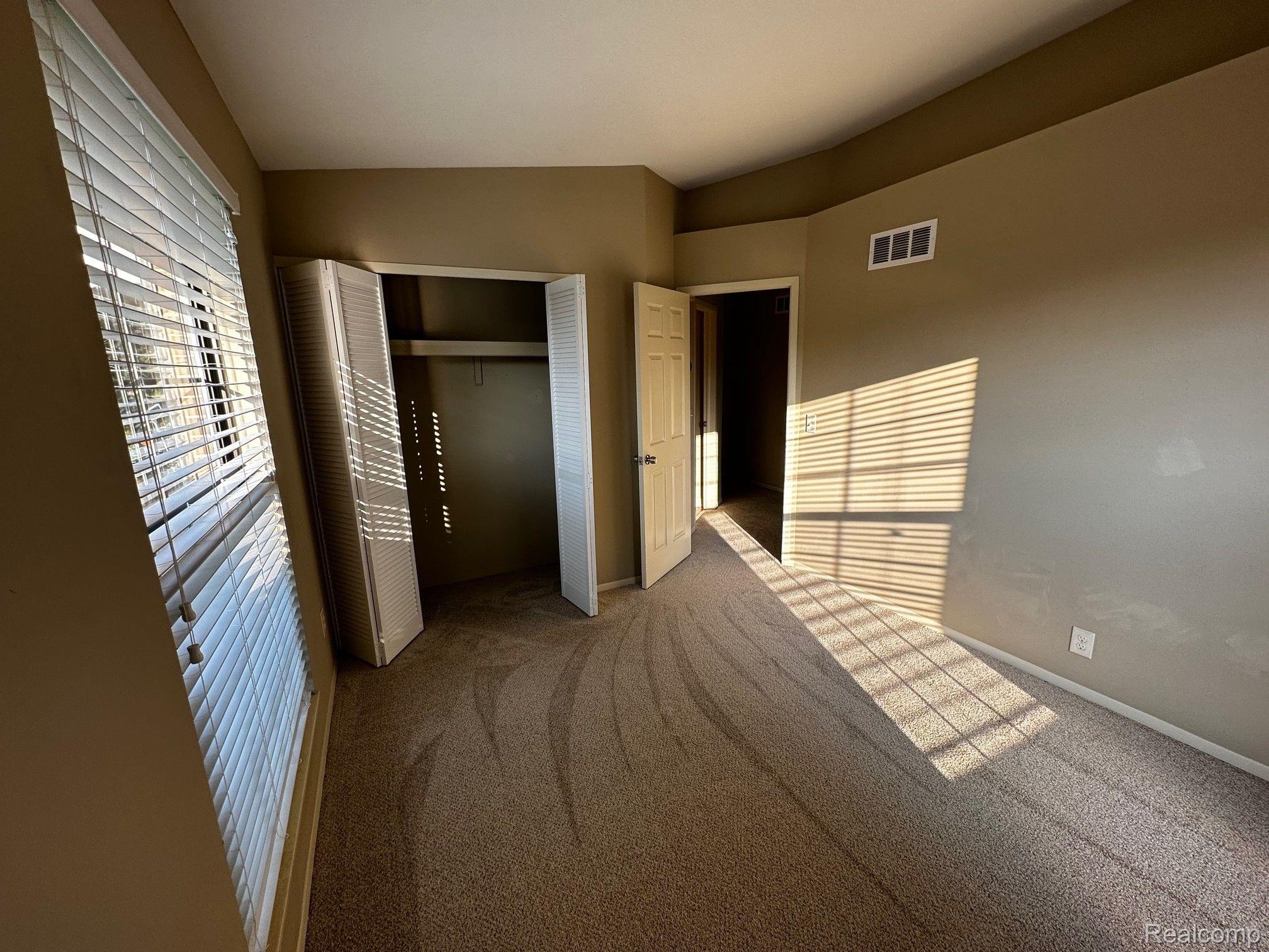 22214 Pondview Novi, MI 48375 - Photo 78 of 89 Gallery Image 78