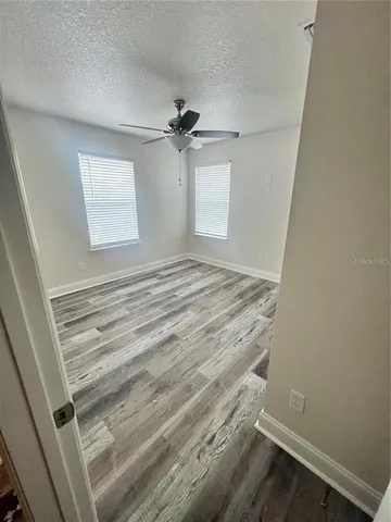 $2,000 | 408 South Main Avenue, Groveland, FL 34736