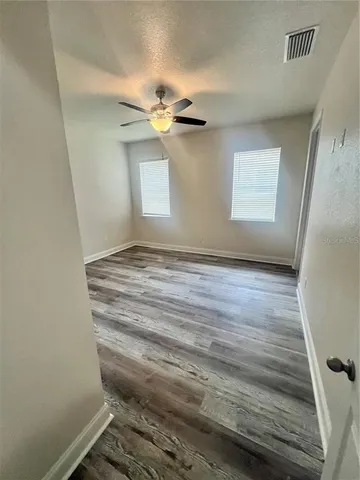 $2,000 | 408 South Main Avenue, Groveland, FL 34736