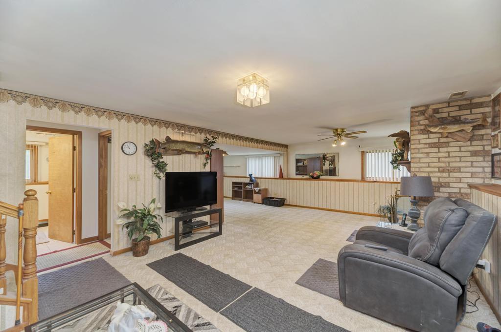 768 George Street Bensenville, IL 60106 - Photo 26 of 37