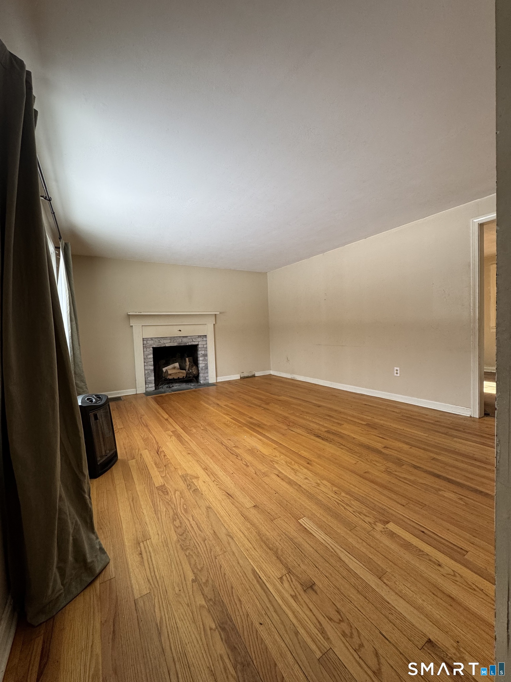 33 North Canton Road Barkhamsted, CT 06063 - Photo 15 of 31