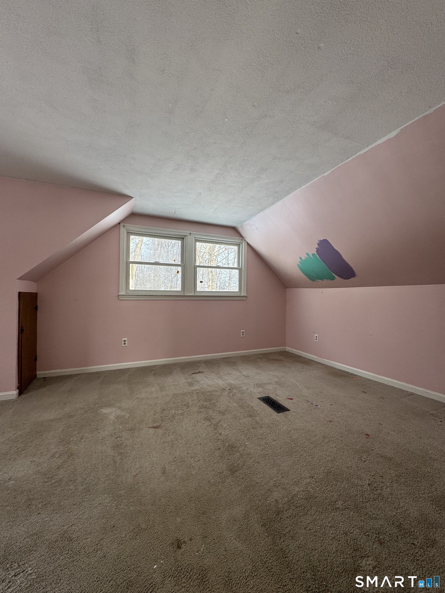 33 North Canton Road Barkhamsted, CT 06063 - Photo 5 of 31