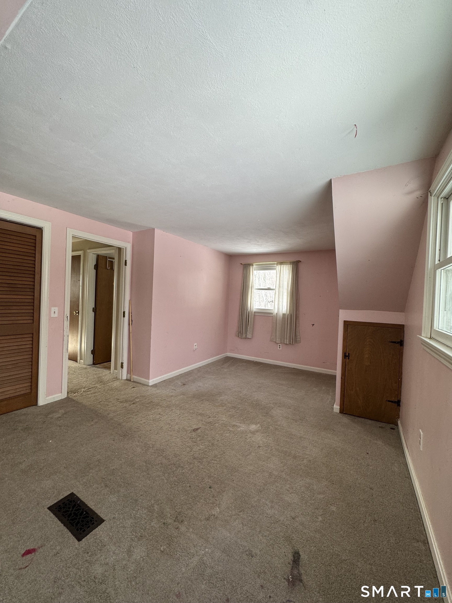 33 North Canton Road Barkhamsted, CT 06063 - Photo 6 of 31