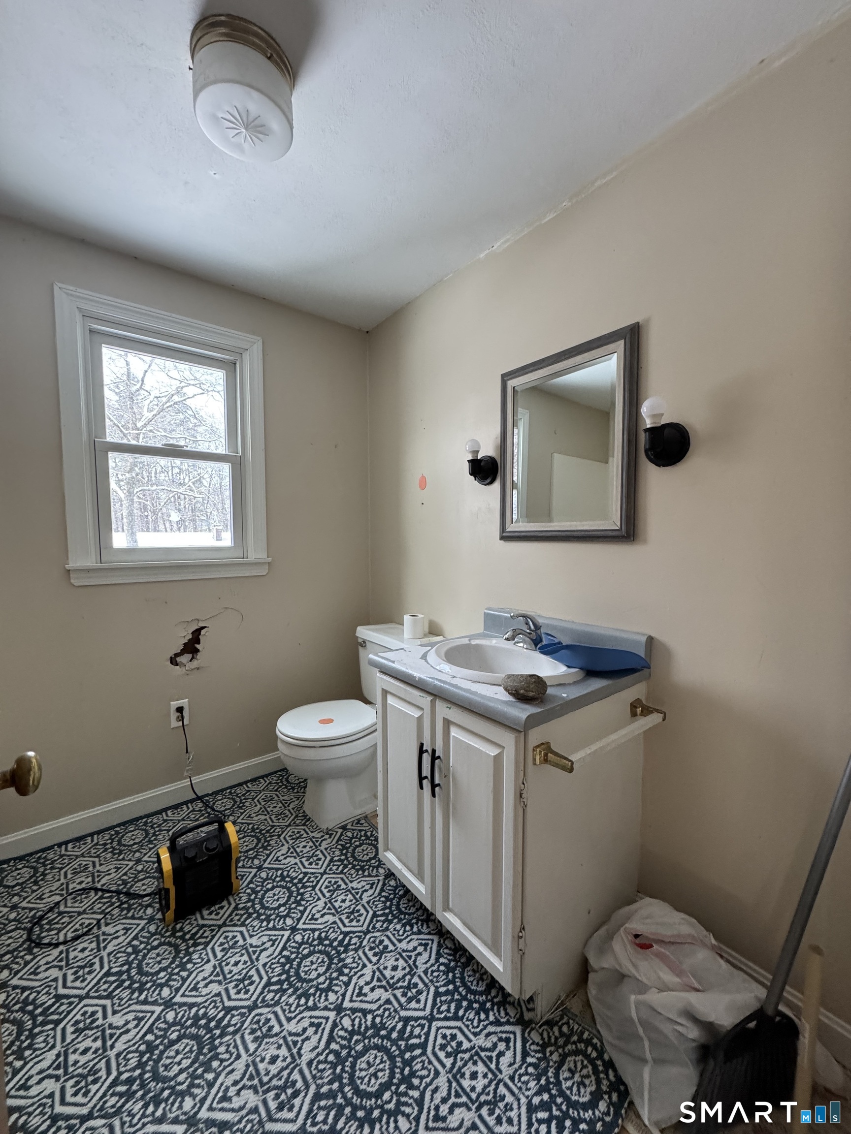 33 North Canton Road Barkhamsted, CT 06063 - Photo 9 of 31