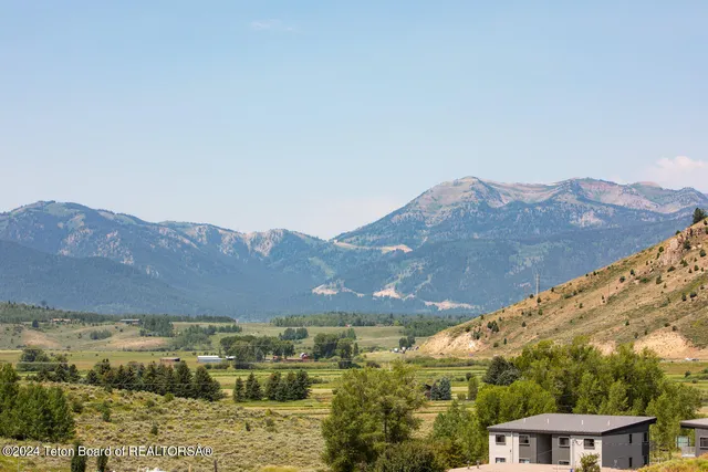 $949,000 | 1090 Bluffs Drive, Jackson, WY 83001