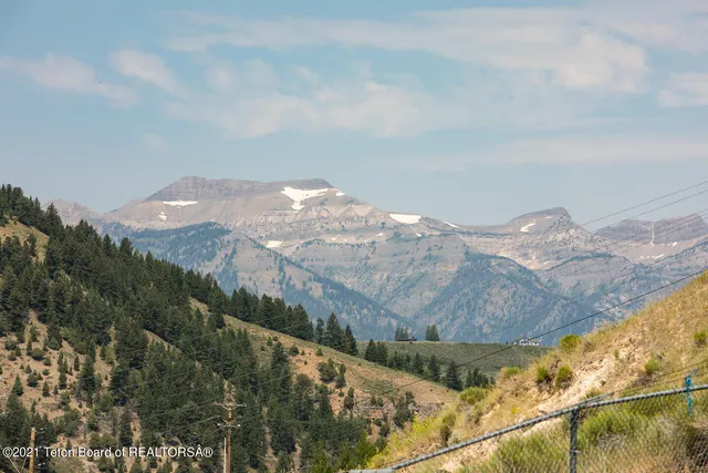 $949,000 | 1090 Bluffs Drive, Jackson, WY 83001