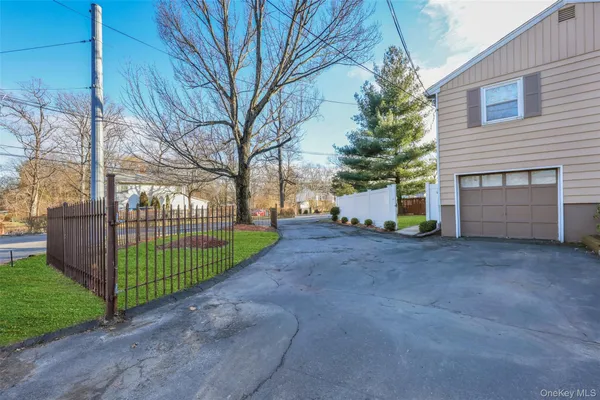 $999,000 | 138 East Eckerson Road, Spring Valley, NY 10977