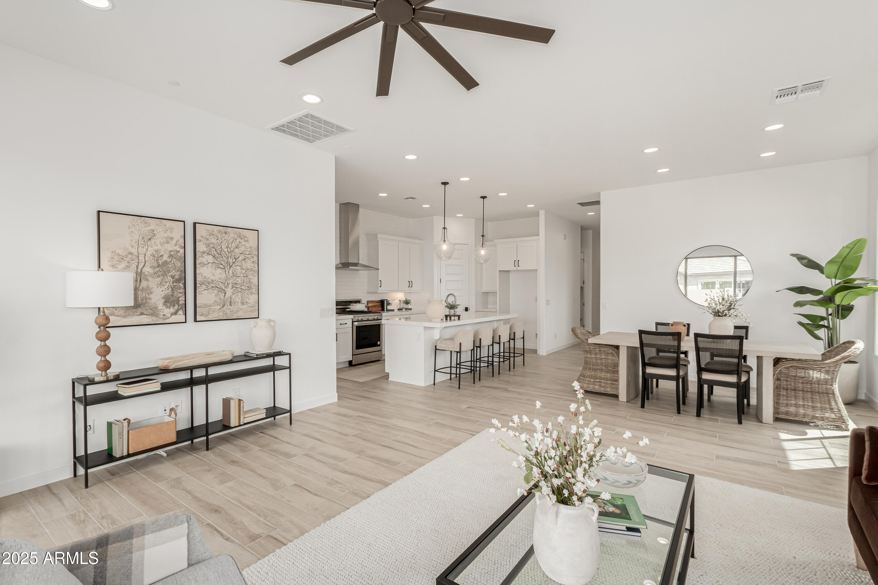 3638 East Roland Street Mesa, AZ 85213 - Photo 27 of 37 27 Reverse Great room view