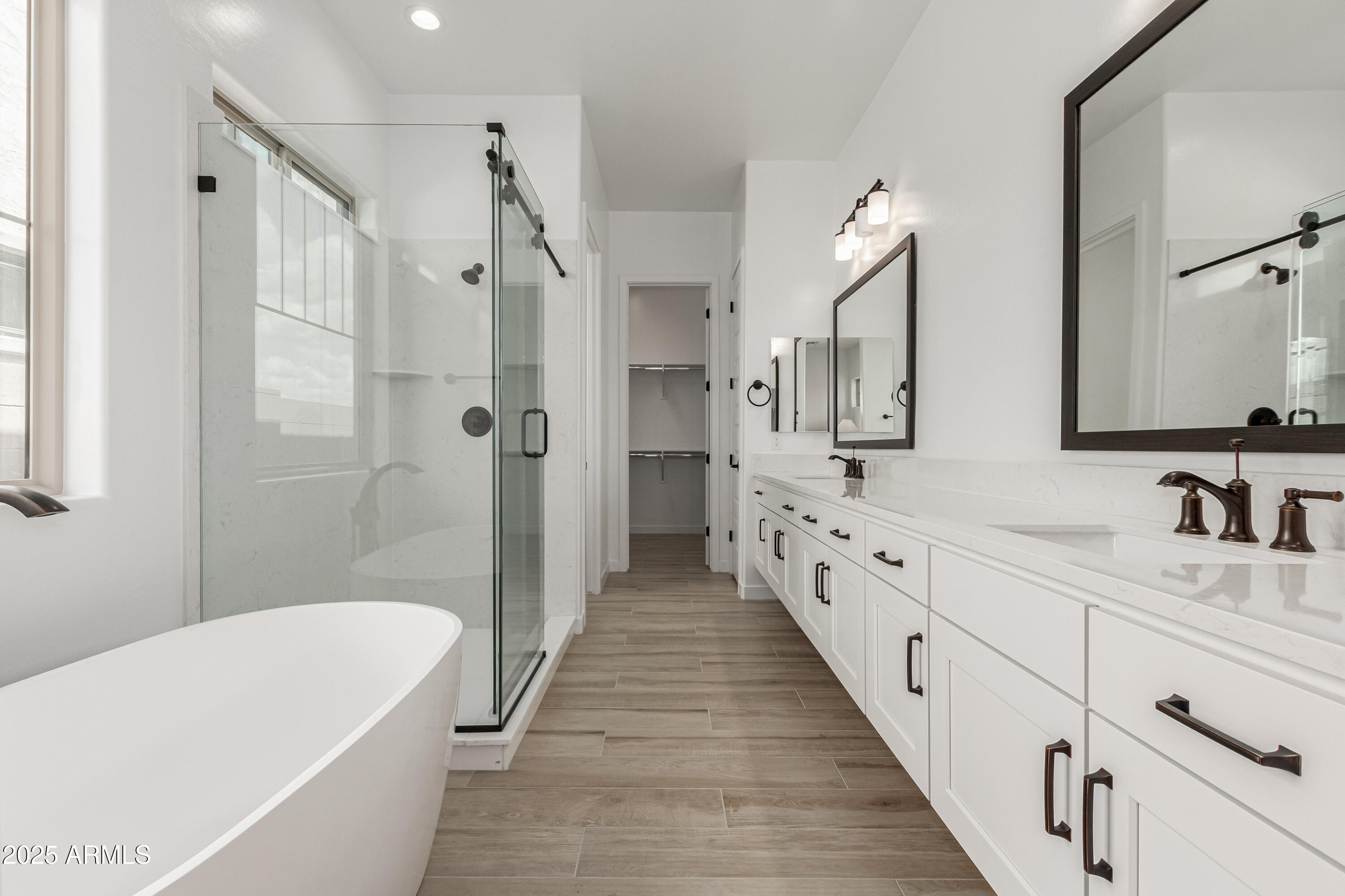 3638 East Roland Street Mesa, AZ 85213 - Photo 32 of 37 27 Primary Bathroom