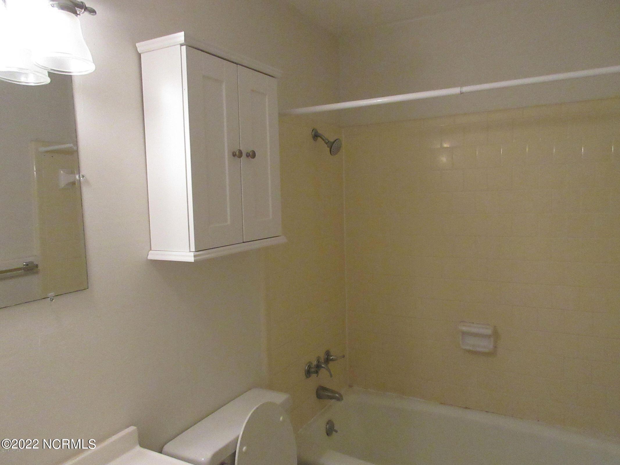 6000 Sr 1320 Road, Unit 12 Washington, NC 27889 - Photo 7 of 8 20160922154140580554000000-o