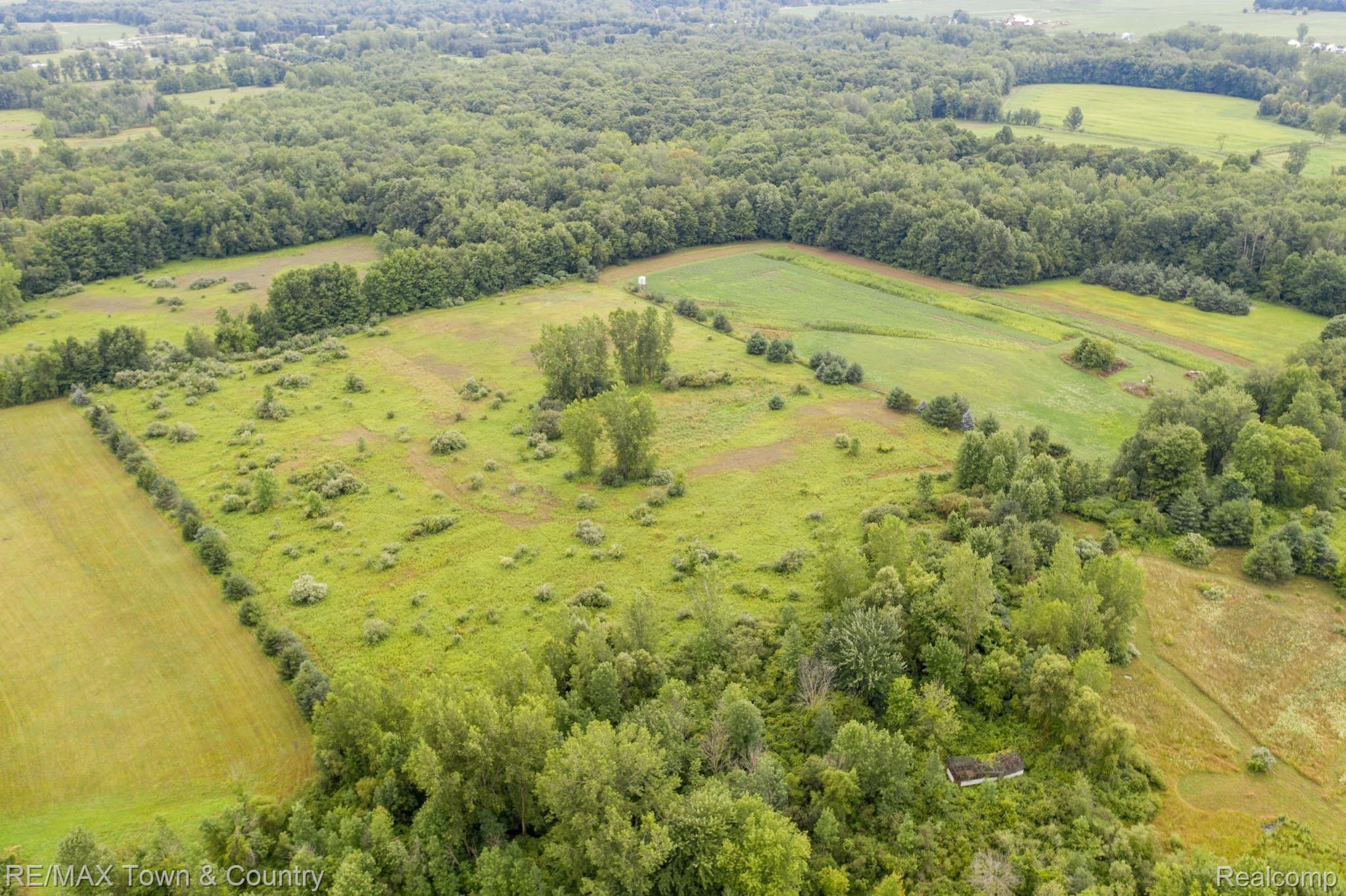 137 West Murphy Lake Road Mayville, MI 48744 - Photo 40 of 56 5IlpLXszARAxxC6vLWT9@size_ynyt1z.jpg