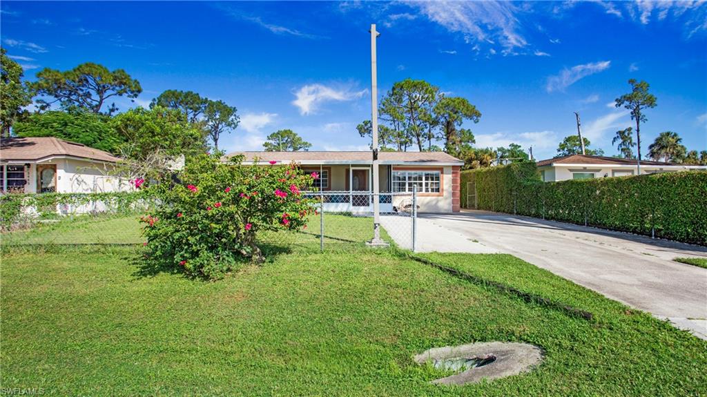 5449 Hardee Street Naples, FL 34113 - Photo 10 of 50 Gallery Image 10