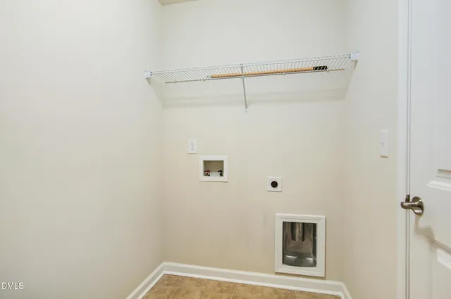 an empty room with an entryway