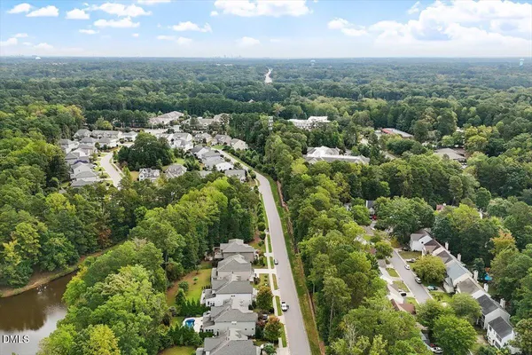 $915,000 | 133 Oakmere Drive, Cary, NC 27513