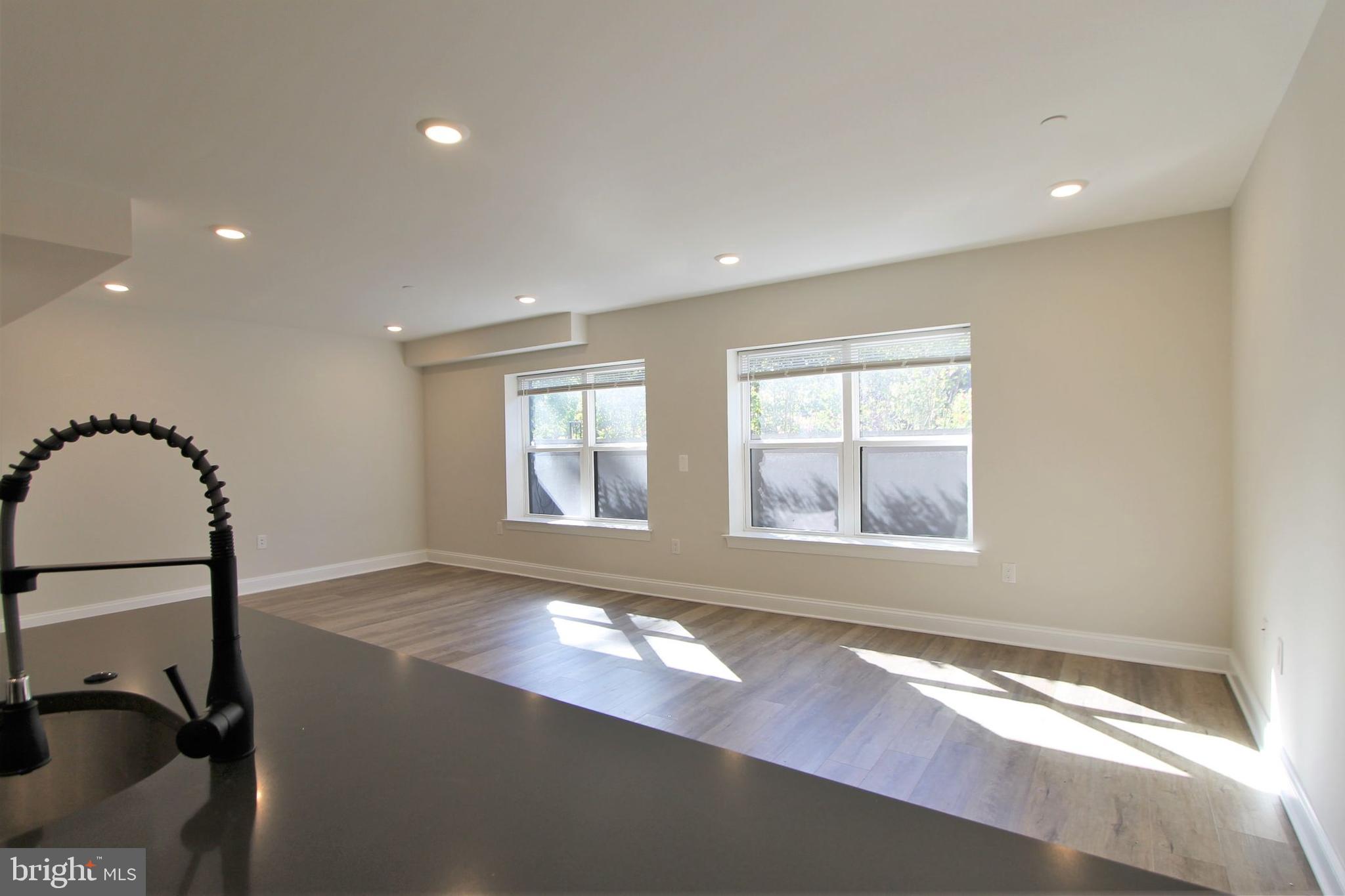 492 Roxborough Avenue, Unit 102 Philadelphia, PA 19128 - Photo 2 of 14