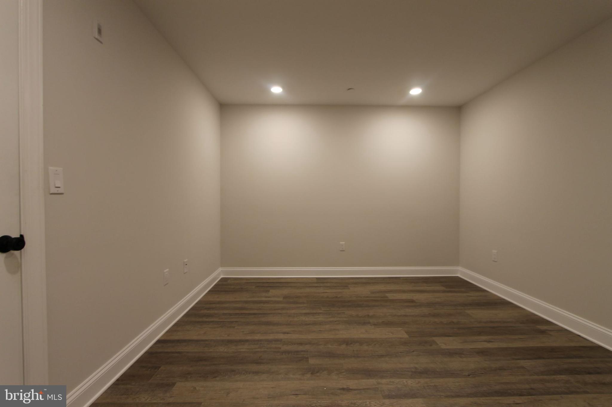 492 Roxborough Avenue, Unit 102 Philadelphia, PA 19128 - Photo 10 of 14