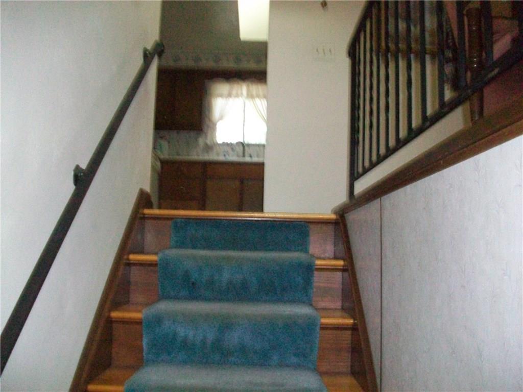 953 Mallisee Road Pittsburgh, PA 15239 - Photo 13 of 16