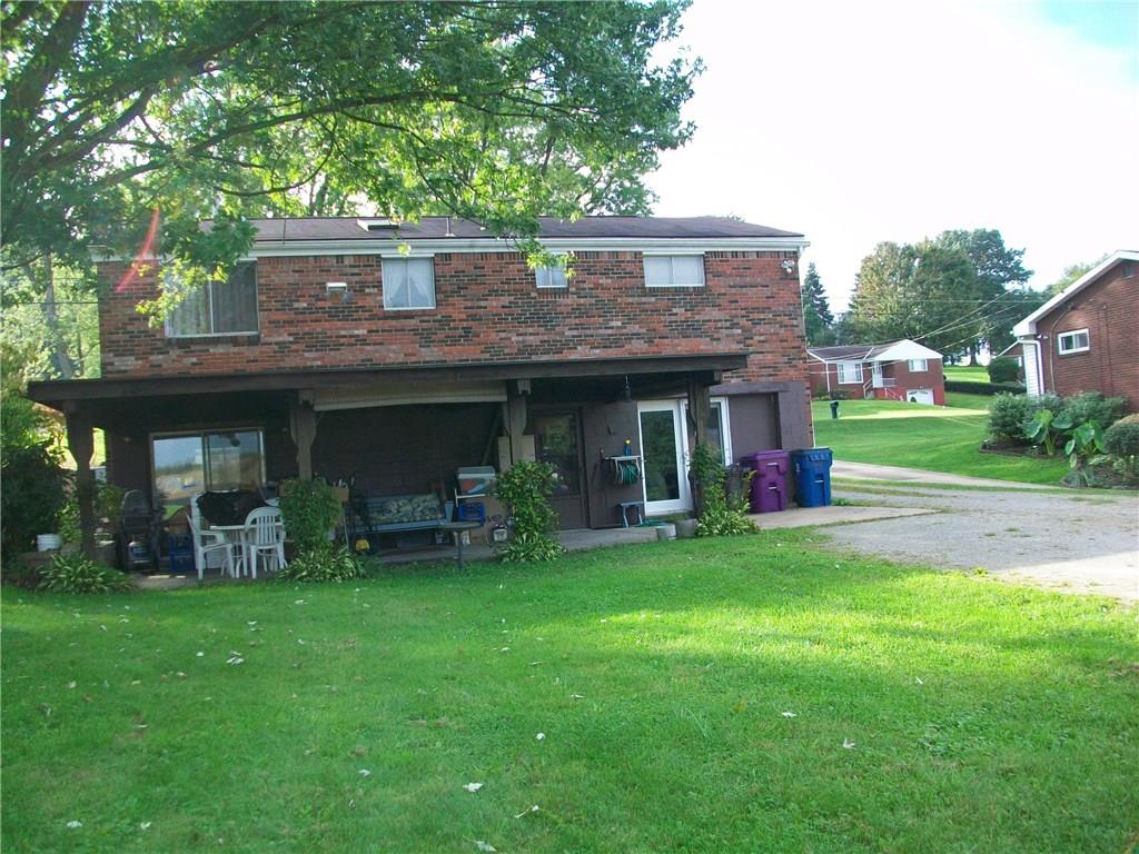 953 Mallisee Road Pittsburgh, PA 15239 - Photo 5 of 16