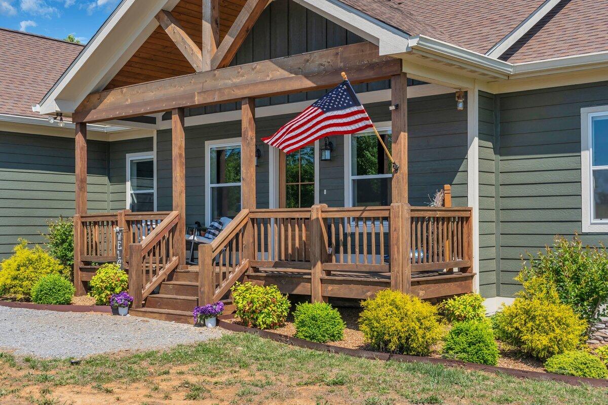 636 Raulston Falls Drive Jasper, TN 37347 - Photo 3 of 84 BOX08497