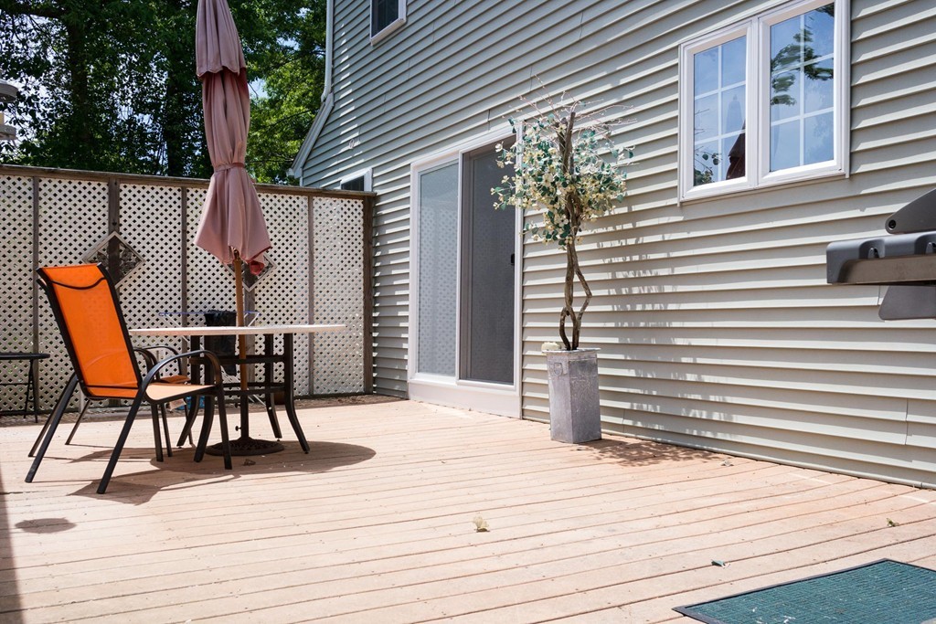21 Buttonwood Road Norton, MA 02766 - Photo 4 of 17 Gallery Image 4