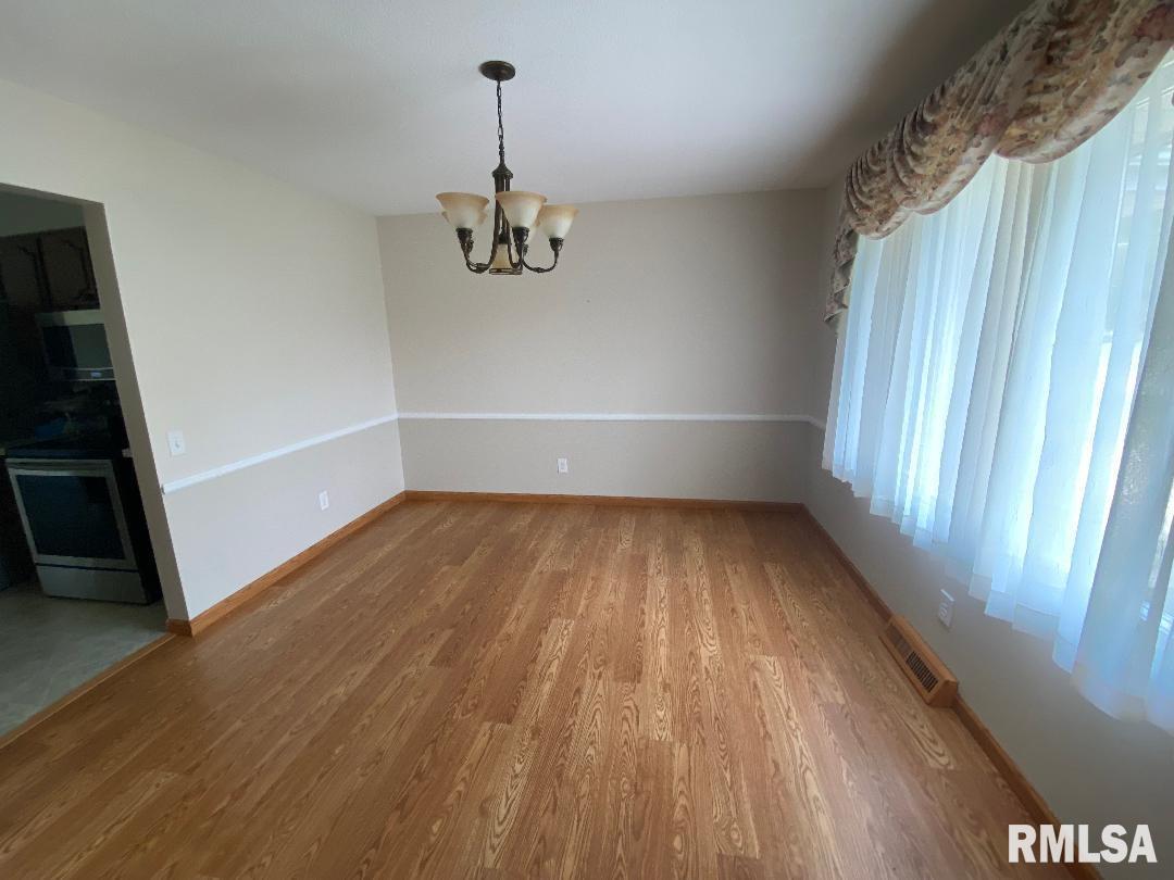 5 Twilight Lane Springfield, IL 62712 - Photo 8 of 18 Gallery Image 8