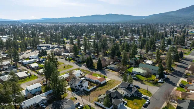 $229,900 | 206 West 17th Avenue, Post Falls, ID 83854