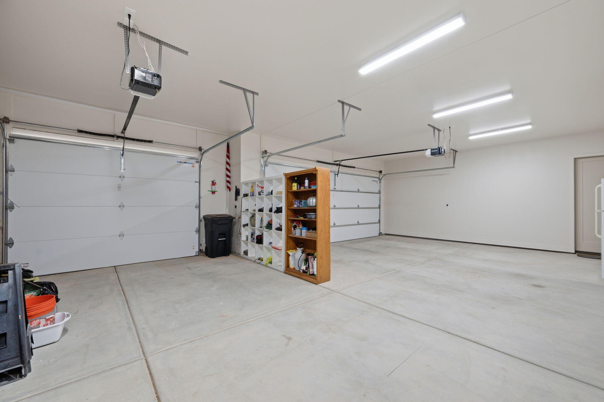 5429 West Copper Cliffs Way Hurricane, UT 84737 - Photo 39 of 48 Garage