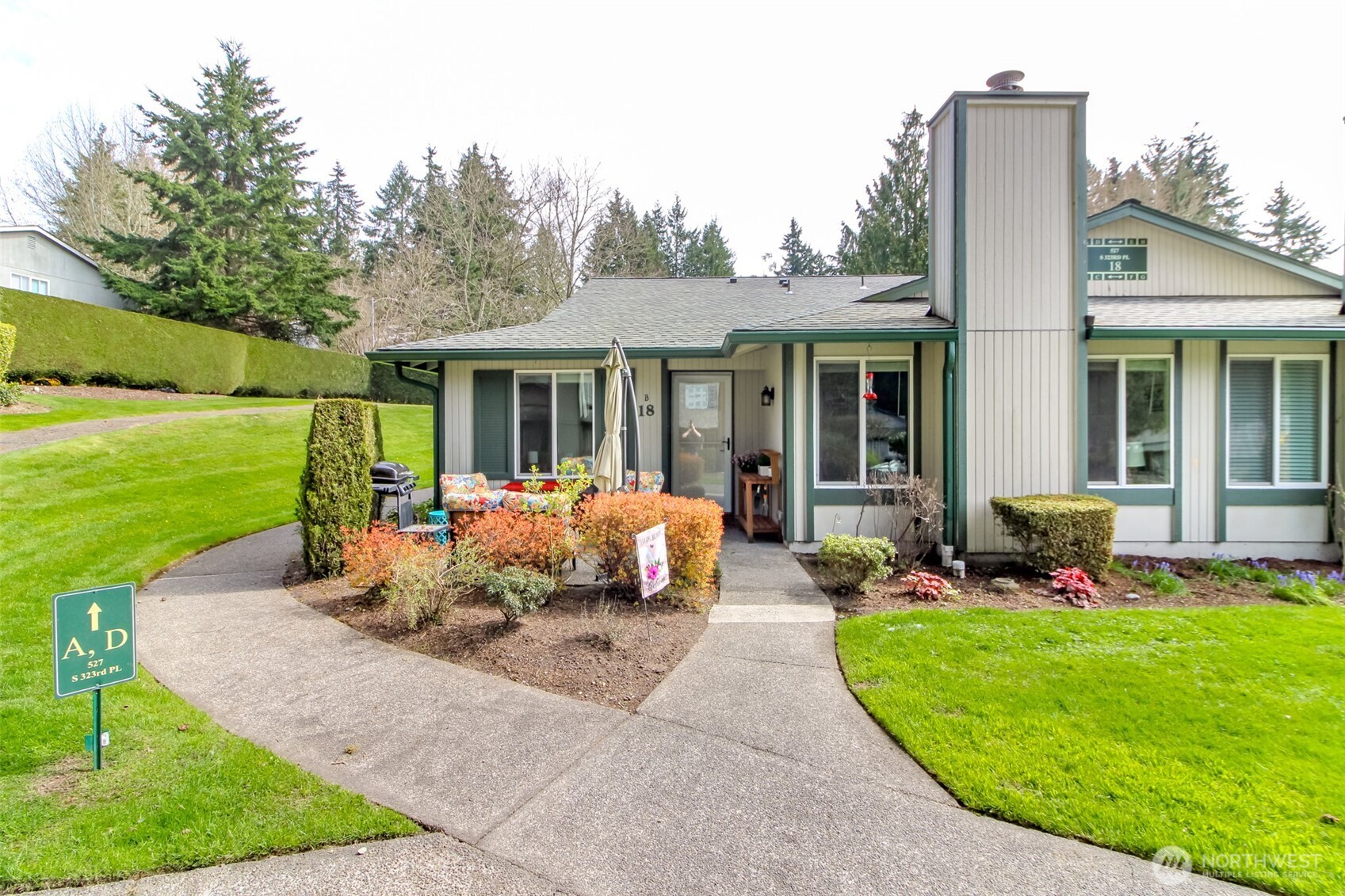 527 South 323rd Place, Unit 18B Federal Way, WA 98003 - Photo 3 of 30