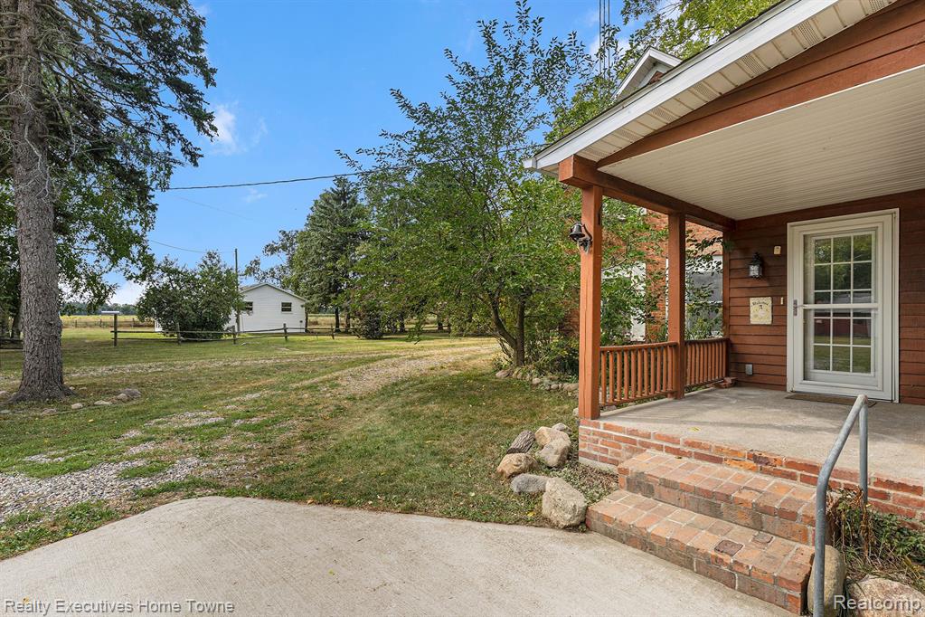 2660 North State Road Carsonville, MI 48419 - Photo 3 of 61