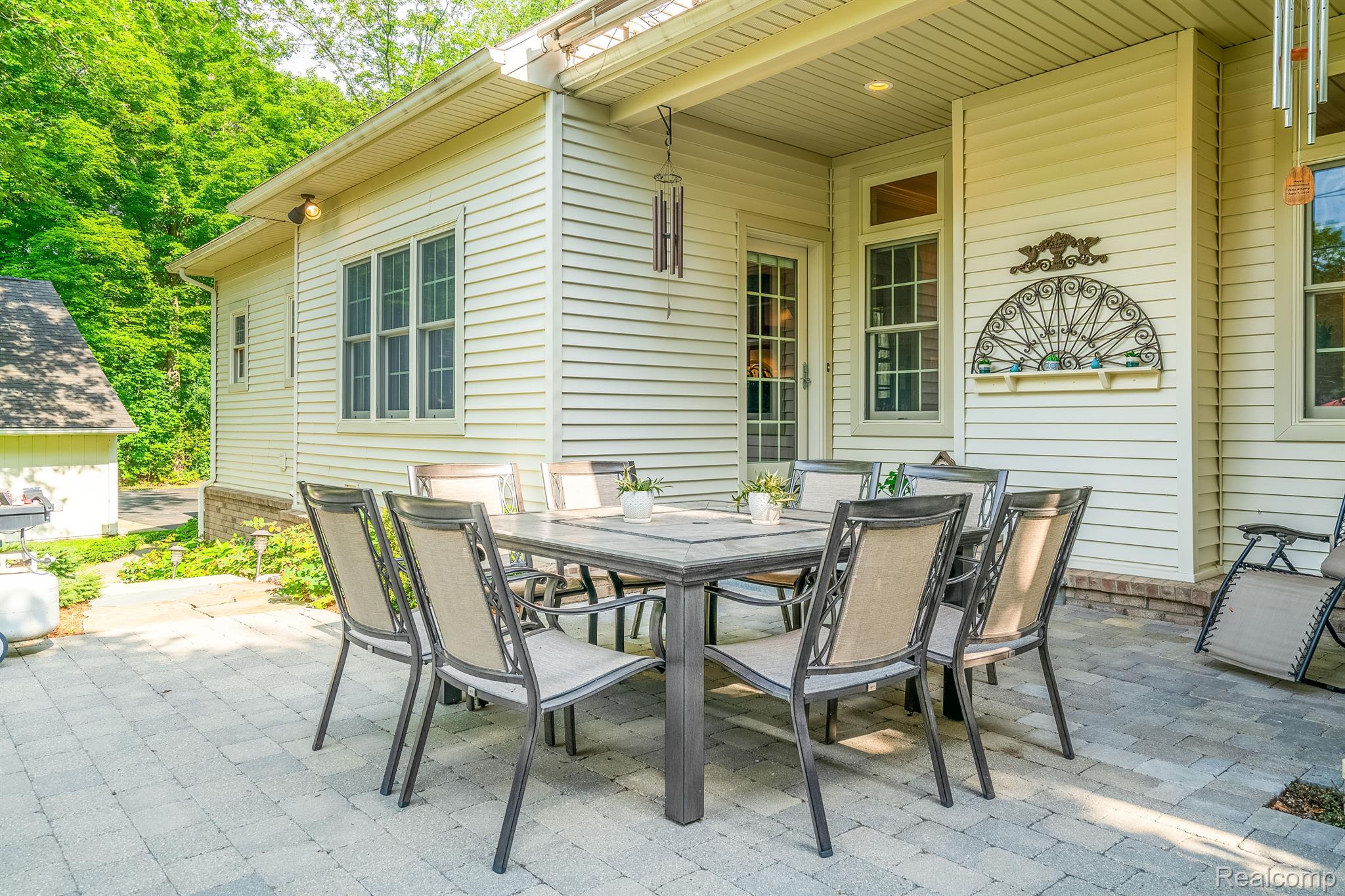 47185 Denton Road Belleville, MI 48111 - Photo 46 of 55 Patio