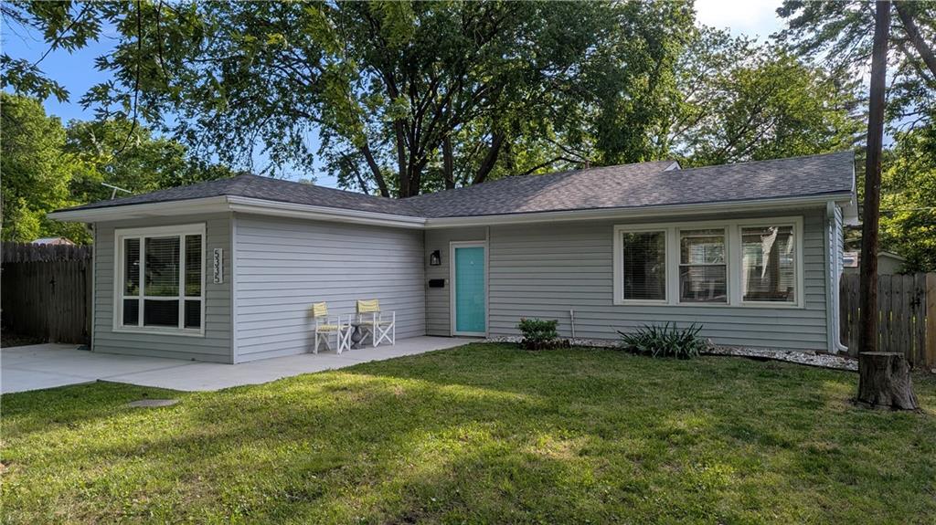 5335 Maple Street Mission, KS 66202 - Photo 2 of 27