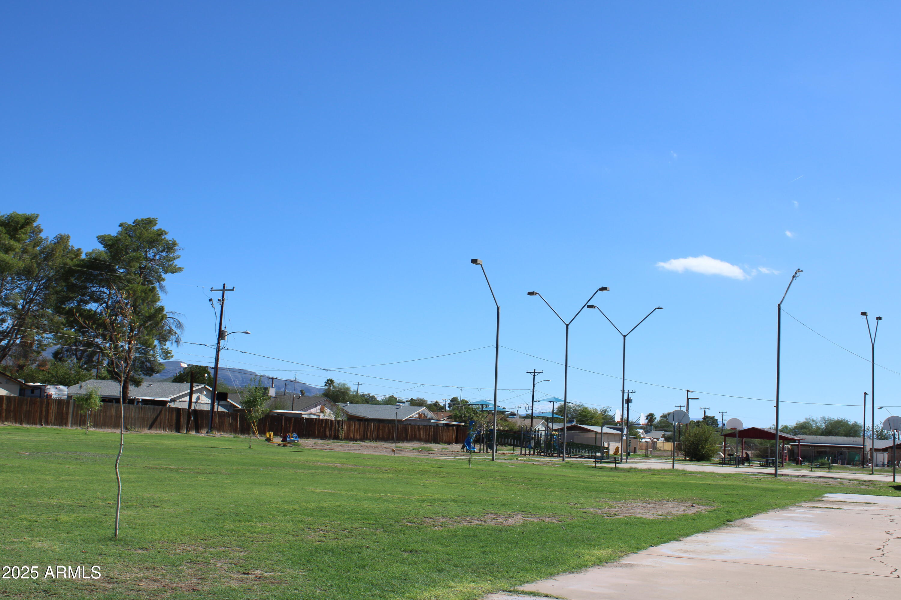 336 Greenwich Road Kearny, AZ 85137 - Photo 31 of 37 a view of a city