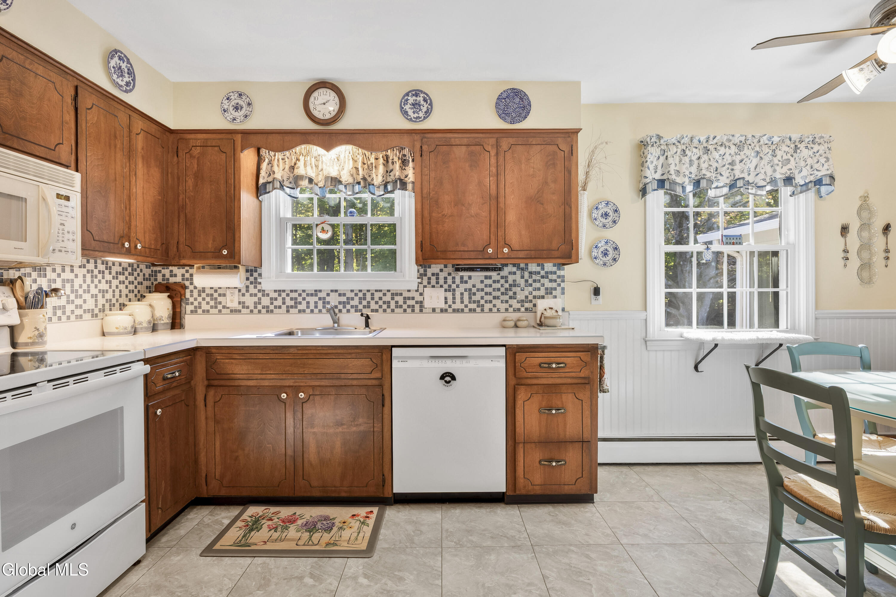 6 Hadel Road Glenville, NY 12302 - Photo 22 of 56 21