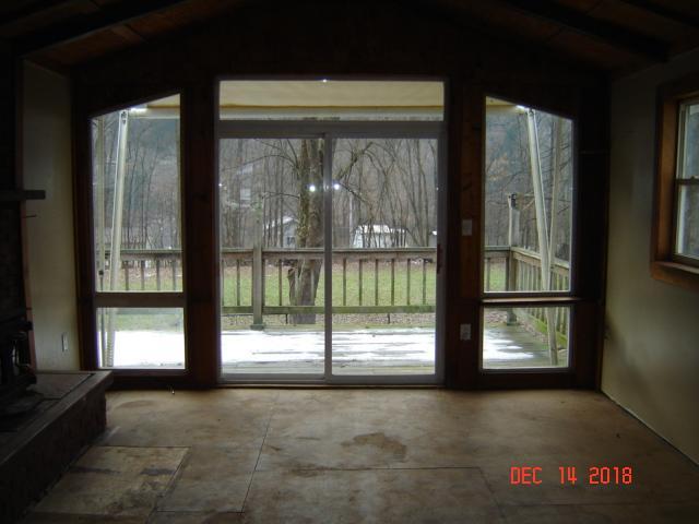 1784 Hemlock Road Warren, PA 16365 - Photo 4 of 11 Gallery Image 4