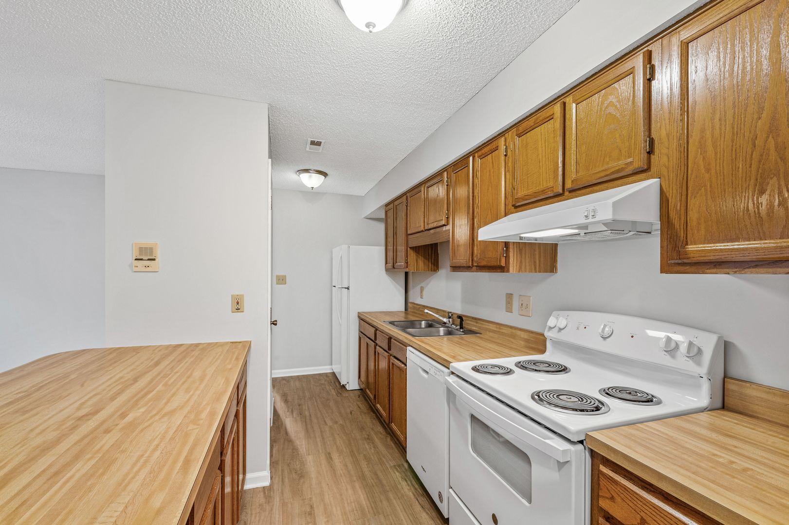 2011 Quaker Landing, Unit 203 Raleigh, NC 27603 - Photo 11 of 31 Photo #11