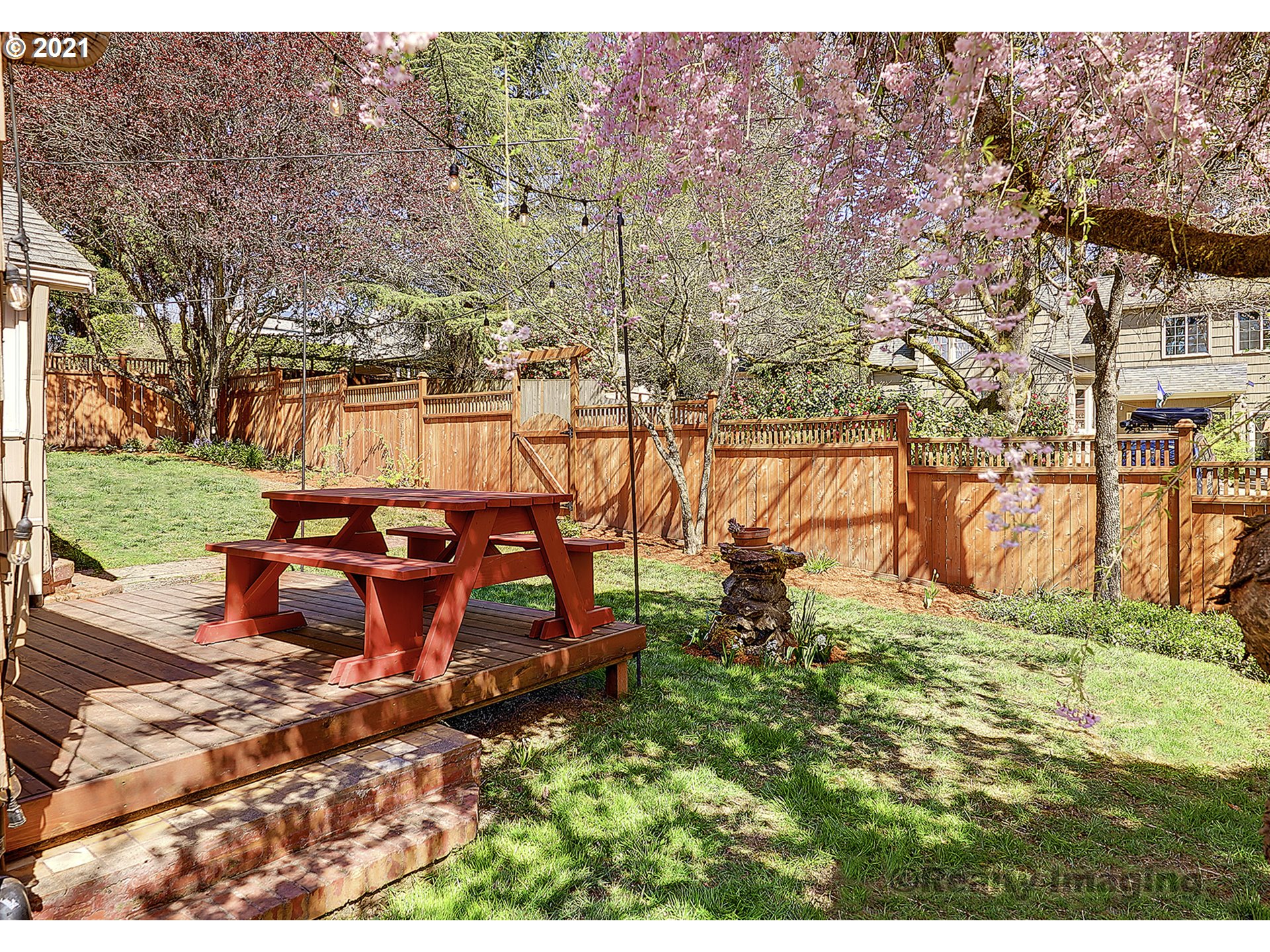 1207 Southwest Spring Garden Street Portland, OR 97219 - Photo 22 of 30 Gallery Image 22