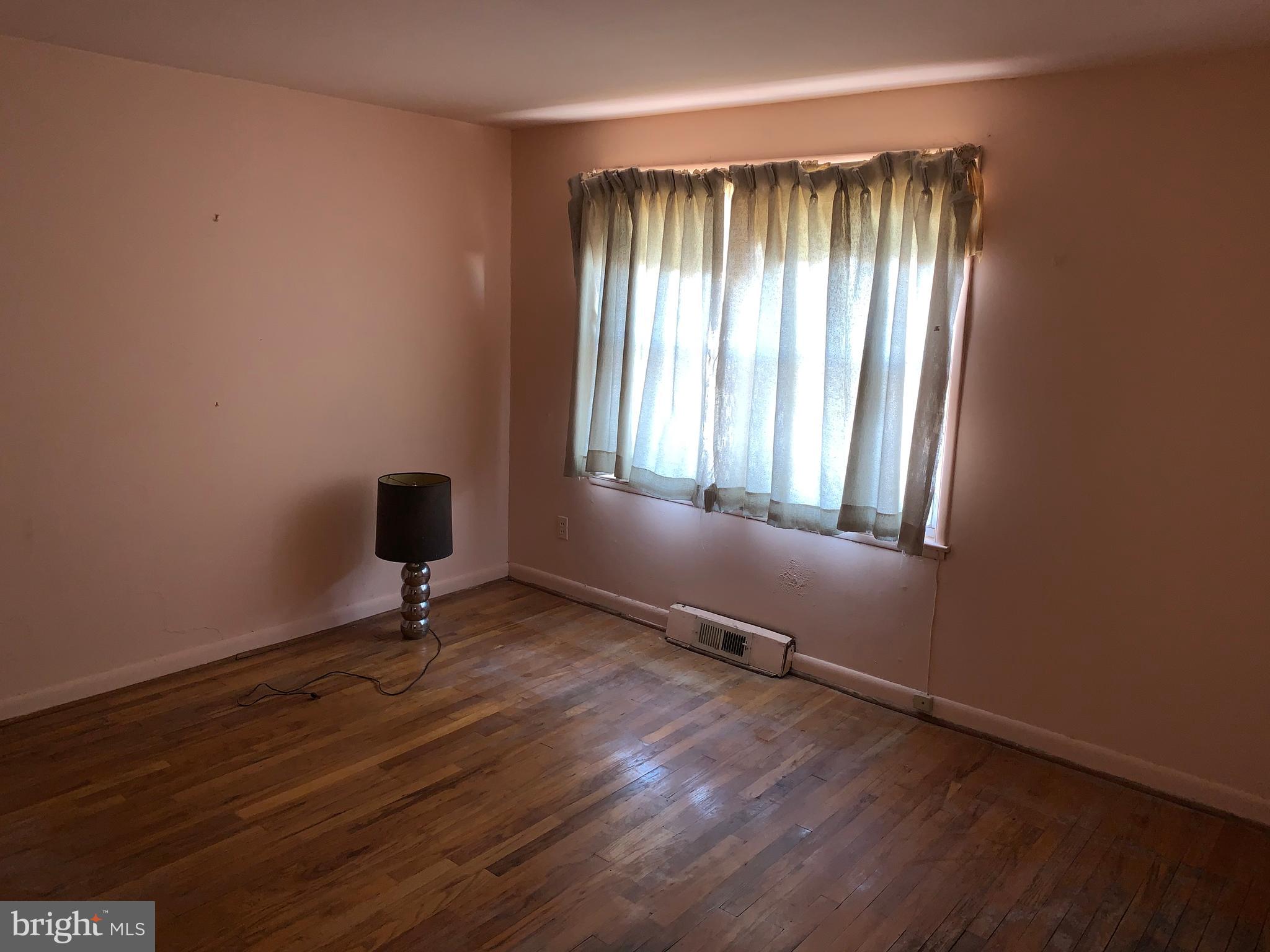 5523 Whitby Road Baltimore, MD 21206 - Photo 7 of 16 BEDROOM 1