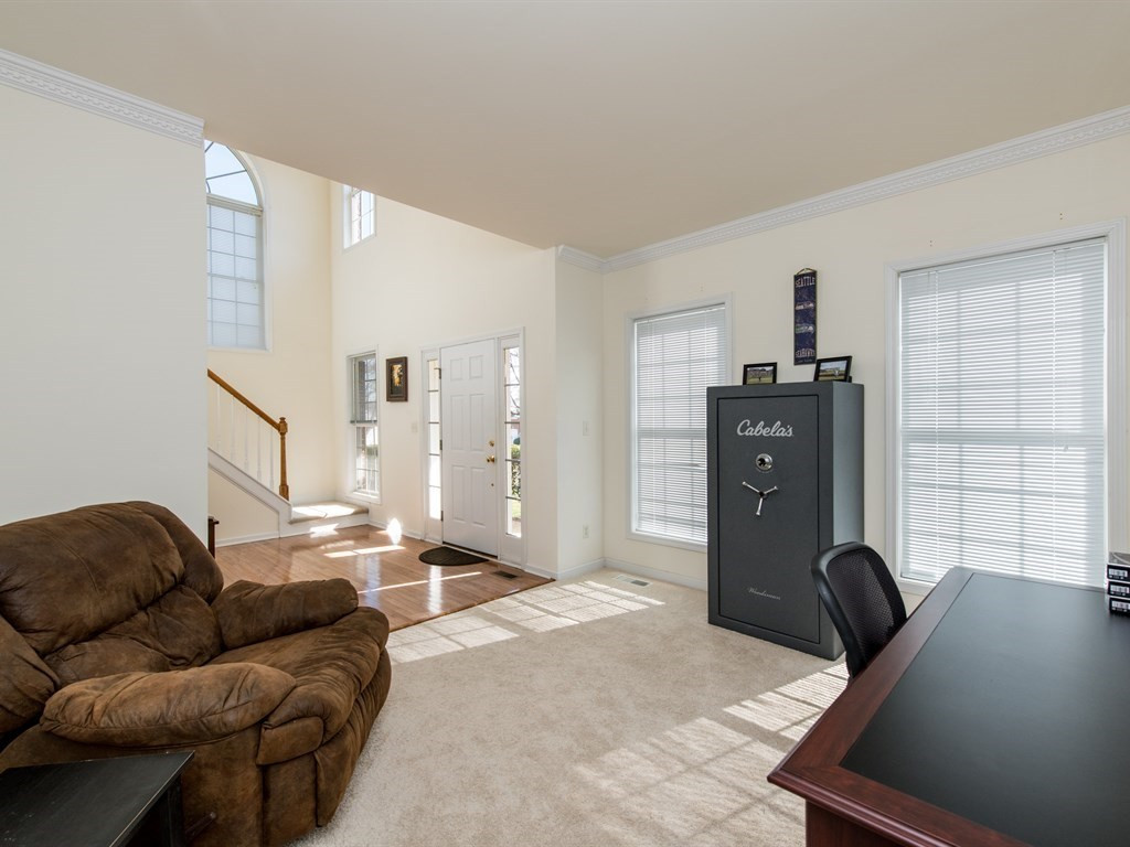 422 Seastone Street Raleigh, NC 27603 - Photo 11 of 24 Living Room