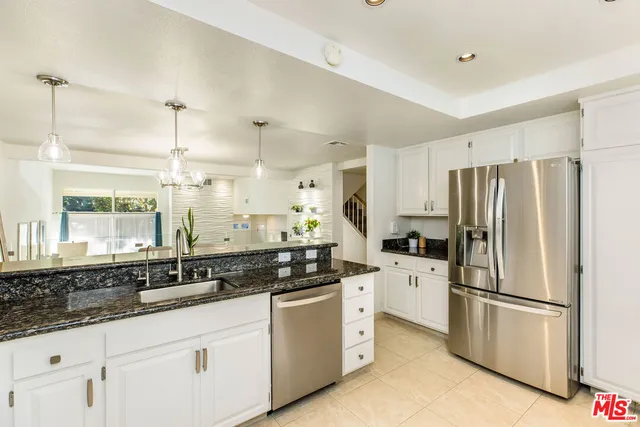 $1,195,000 | 4782 La Villa Marina, Unit G, Marina del Rey, CA 90292