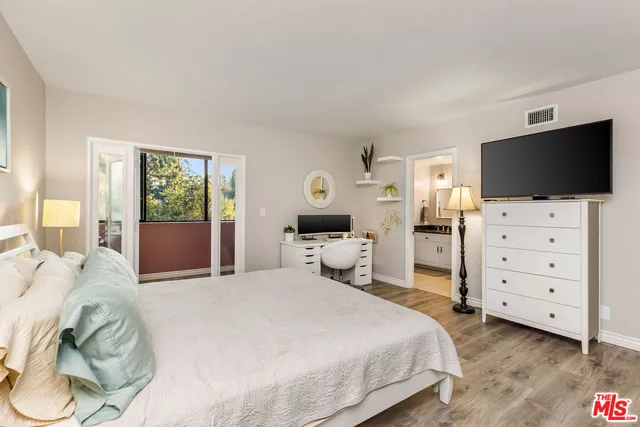 $1,195,000 | 4782 La Villa Marina, Unit G, Marina del Rey, CA 90292