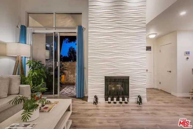 $1,195,000 | 4782 La Villa Marina, Unit G, Marina del Rey, CA 90292